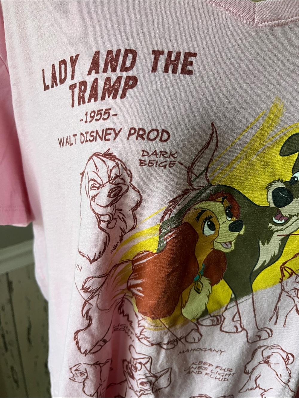 Disney Pink Lady and the Tramp Graphic V-Neck Tee sz 2xl - Picture 3 of 5